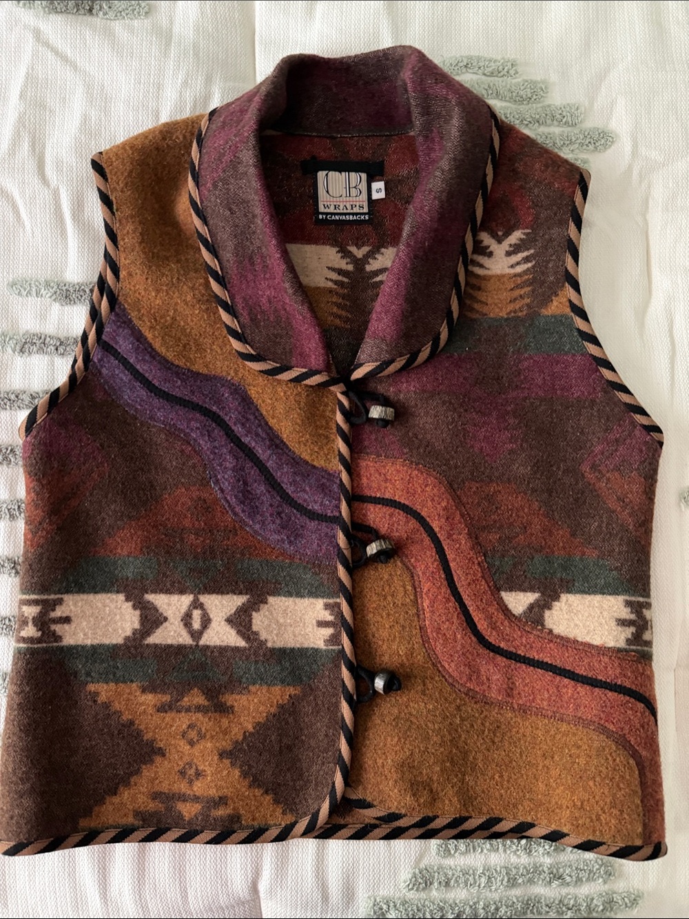 CB Wraps by Canyonlands Women's Multicolor Southwestern Wool Vest